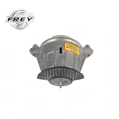Bâti de moteur de benz de W204 W212 C204 Mercedes, bâti de moteur du moteur 2042404217 avant