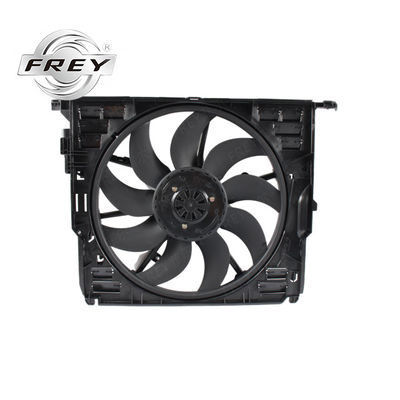 Ventilateur de radiateur de pièces de refroidissement du moteur 17427647652 pour BMW F01 F07 F10