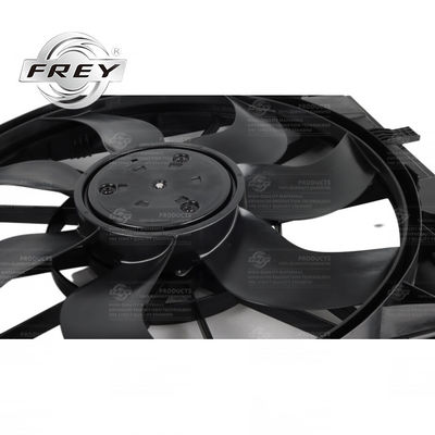 Pièces pratiques de refroidissement de moteur de fan de radiateur de 600W 17418642161 pour BMW F10 F11 F18 525I