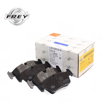 En Stock Frey Auto Parts Ensembles de plaquettes de frein avant NAO OEM 34116769951 Pour BMW E81 E82 Système de freinage de voiture