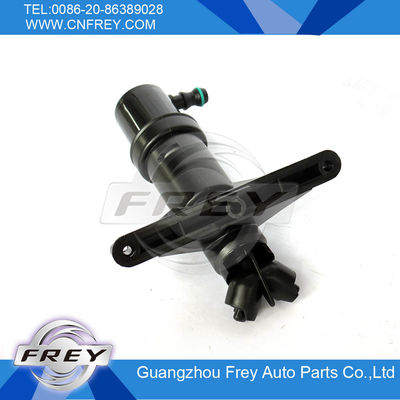 Pièces d'auto OEM 61677038415 pour pompe de lave-phare Bmw E60 E61