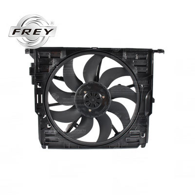 Ventilateur de radiateur de pièces de refroidissement du moteur 17427647652 pour BMW F01 F07 F10